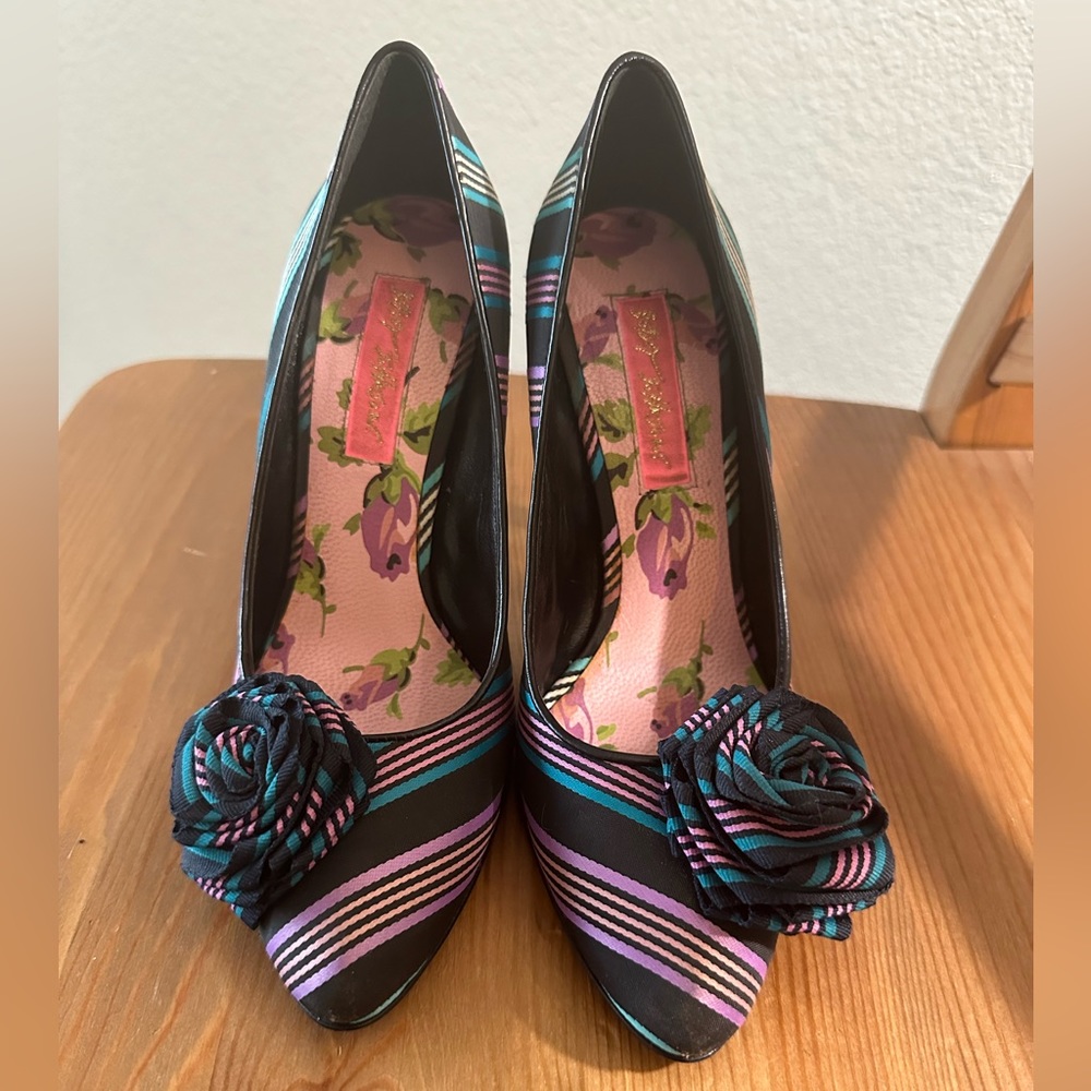 Vintage Betsey Johnson pumps